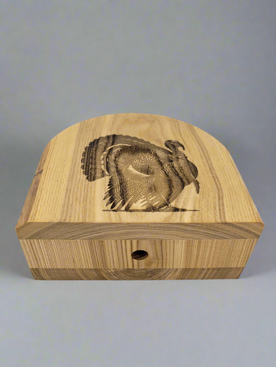 Turkey Fan Mount - Gobbler in Strut Art